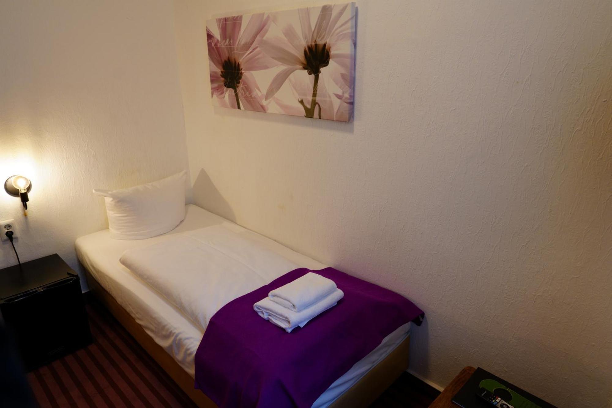 Hotelpension Margrit Berlin Exterior foto